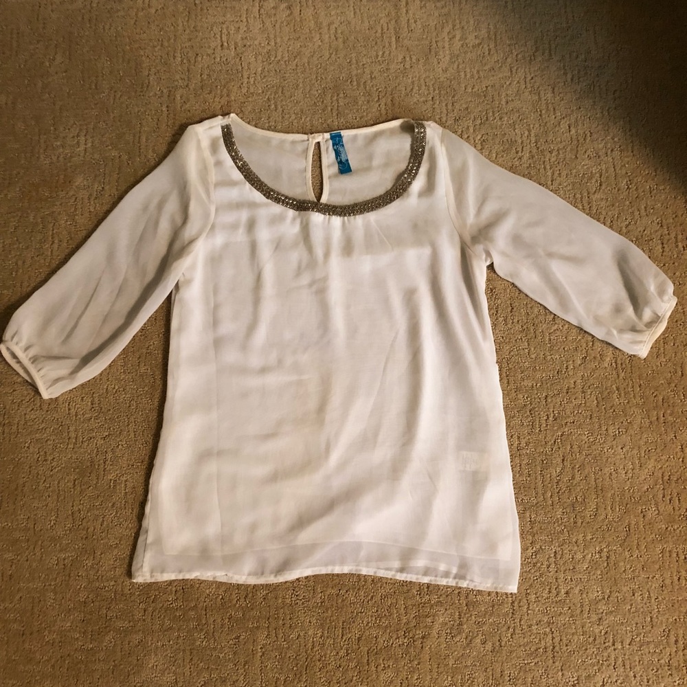 Embroidered blouse